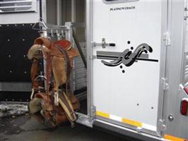 Electric saddle rack for rear tack